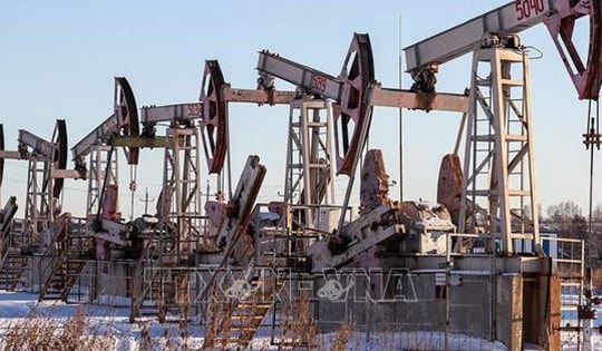 Chiều 26/8, giá dầu rời khỏi mức cao nhất 2 tuần