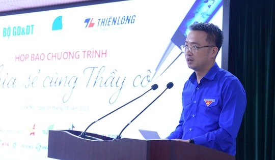 Vinh danh thầy cô tại 248 xã, phường, đặc khu vùng biên giới dịp 20/11