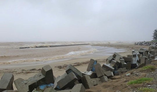 Áp thấp nhiệt đới vào Biển Đông có mạnh lên thành bão số 6?