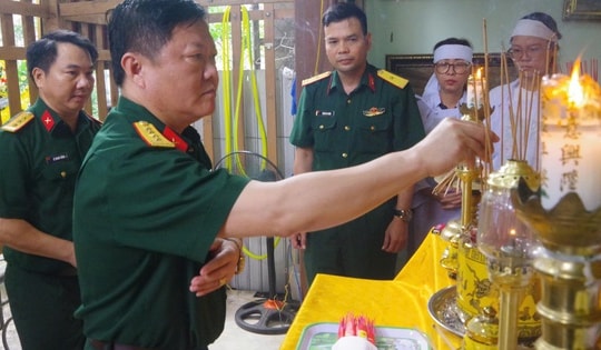 Chiến sĩ trẻ nén nỗi đau mất cha, quyết tâm hoàn thành nhiệm vụ A80