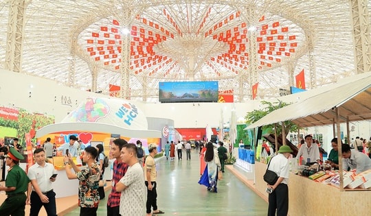 Mục sở thị Triển lãm thành tựu đất nước "80 năm Hành trình Độc lập – Tự do – Hạnh phúc" ngày đầu mở cửa