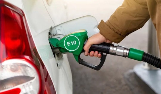 Xăng E10 tương thích với hầu hết các loại xe, tính năng kỹ thuật tương đương xăng khoáng
