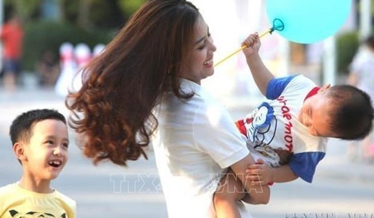 Phụ nữ tại TP Hồ Chí Minh sinh đủ 2 con trước 35 tuổi được hỗ trợ 5 triệu đồng