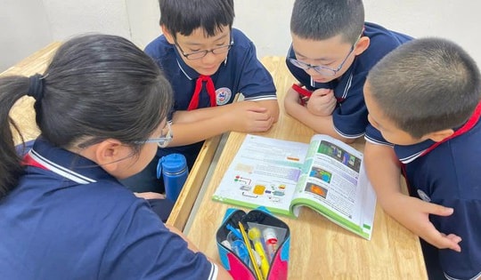 Sách giáo khoa giả vẫn tồn tại, phụ huynh cần biết cách phân biệt