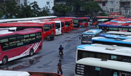 Bến xe Hà Nội trái ngược mọi năm: Chưa 'nóng' dù sắp vào cao điểm 2/9