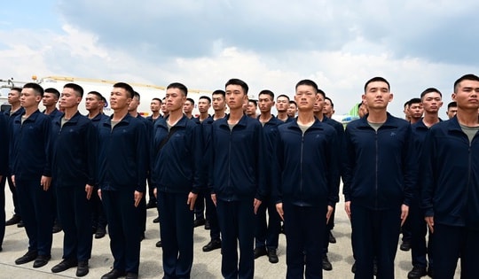 120 quân nhân Trung Quốc đến Hà Nội tham gia diễu binh, diễu hành