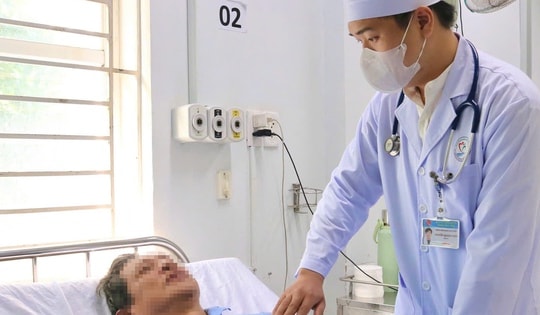 Người đàn ông sốc tim, nhồi máu cơ tim do lạm dụng chích lễ tại nhà