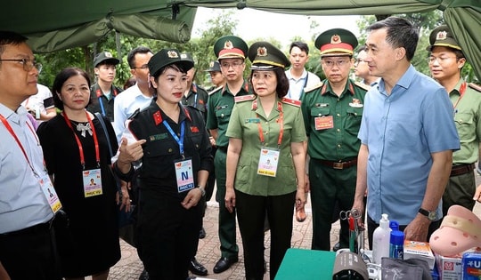 Thứ trưởng Trần Văn Thuấn kiểm tra công tác đảm bảo y tế phục vụ sự kiện A80