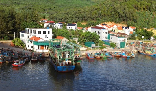 Nghệ An cấm biển trước bão số 6