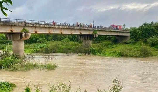 Tìm thấy thi thể nam thanh niên sau 1 ngày mất tích