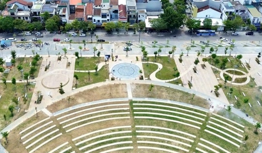 Toàn cảnh quảng trường gần 200 tỷ đồng ở Huế trước lúc khánh thành