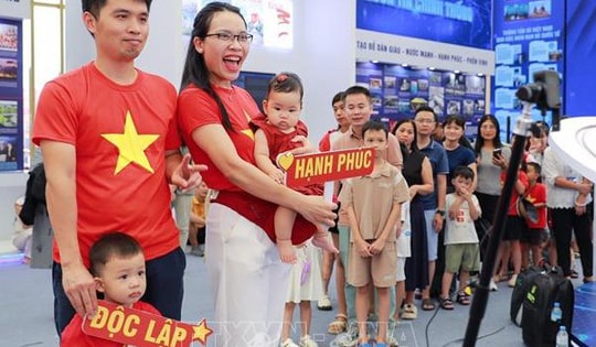 Tết Độc lập: Số tiền chi trả cho người dân đã được hơn một nửa, khoảng 5.700 tỷ đồng