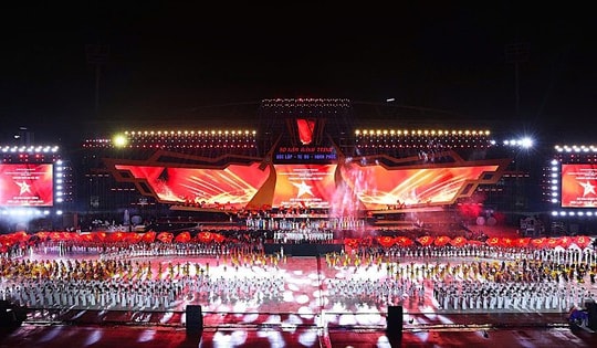 Hà Nội tạm cấm đường quanh SVĐ Mỹ Đình tối 1/9, người dân di chuyển thế nào?