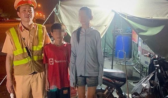 Hai chị em đi xe đạp điện từ Thanh Hóa ra Hà Nội để xem diễu binh, diễu hành kỷ niệm Quốc khánh 2/9