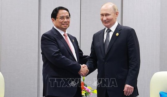 Thủ tướng Phạm Minh Chính hội kiến Tổng thống Nga Vladimir Putin