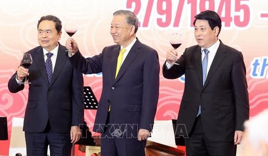 Chủ tịch nước Lương Cường: Với trí tuệ và bản lĩnh kiên cường, dân tộc Việt Nam sẽ tiếp tục chinh phục những đỉnh cao mới