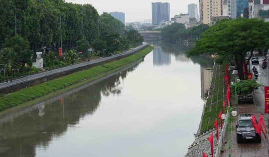 Sông Tô Lịch bắt đầu hồi sinh trong xanh