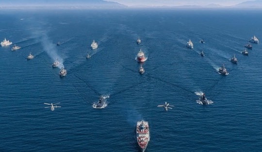 Ấn tượng hình ảnh buổi diễu binh trên biển trong đại lễ mừng Quốc khánh