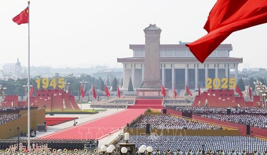 Chủ tịch nước Lương Cường dự Lễ duyệt binh kỷ niệm 80 năm chiến thắng phát xít của nhân dân thế giới