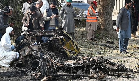 Đánh bom liều chết tại Pakistan, ít nhất 13 người thiệt mạng