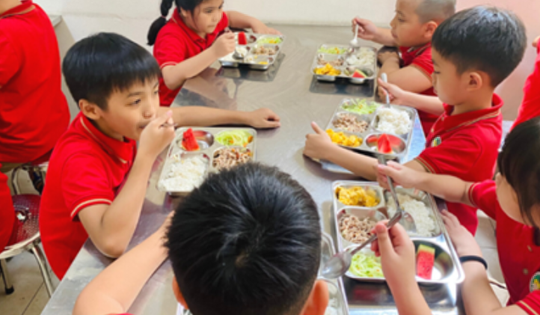 Đâu là giải pháp khi bữa ăn bán trú trở thành nỗi lo thường trực?