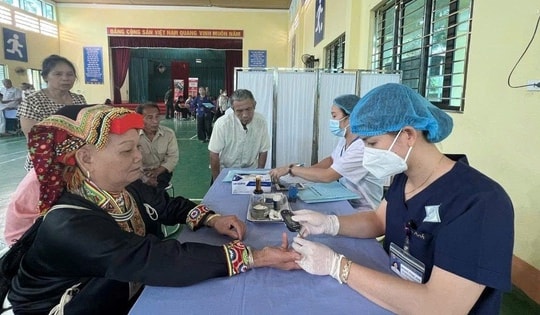 Nâng tầm dân số vùng cao: Giảm suy dinh dưỡng, lan tỏa sức khỏe cộng đồng DTTS