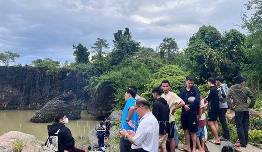Tìm thấy thi thể hai nạn nhân mất tích tại khu vực hồ Đá Xanh