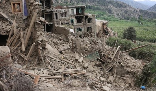 Động đất tại Afghanistan: Công tác cứu trợ gặp nhiều trở ngại
