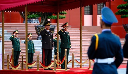 Đại tướng Phan Văn Giang chủ trì lễ đón Bộ trưởng Bộ Quốc phòng Azerbaijan