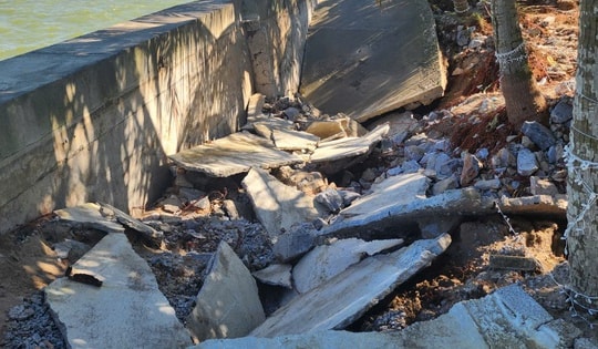 Kè chắn sóng hơn 143 tỷ đồng ở Thanh Hóa bị bão đánh nứt toác