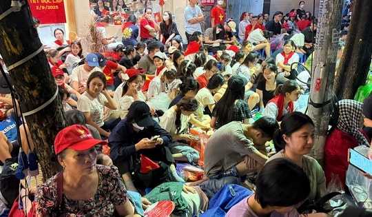 Người đang bị phạt tù nhận quà tặng 100.000 đồng dịp 2/9 thế nào?