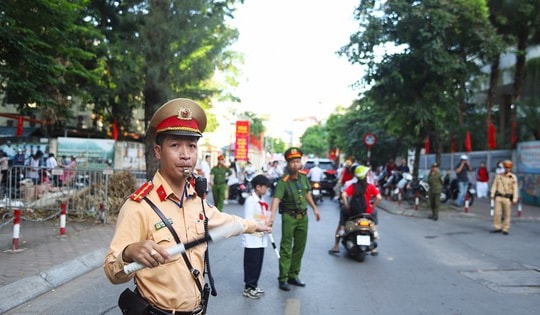 Hà Nội bảo đảm an toàn cho hơn 2 triệu học sinh đến trường ngày khai giảng