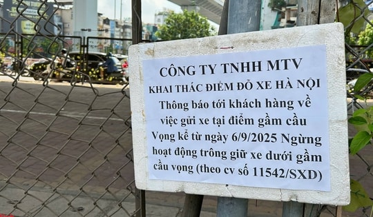 Loạt bãi xe dưới gầm cầu Hà Nội: Nơi đóng cửa, nơi vẫn tấp nập hoạt động