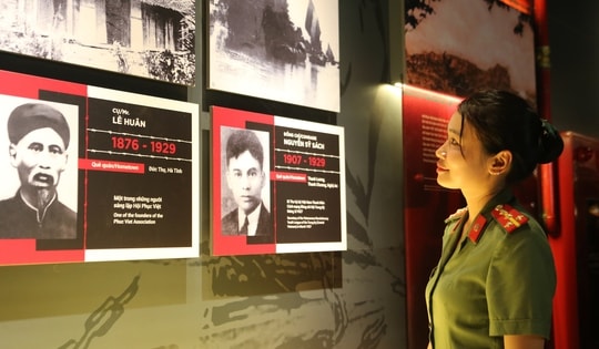 Khai trương Nhà trưng bày Xô Viết Nghệ Tĩnh và triển lãm chuyên đề 'Khát vọng tự do'