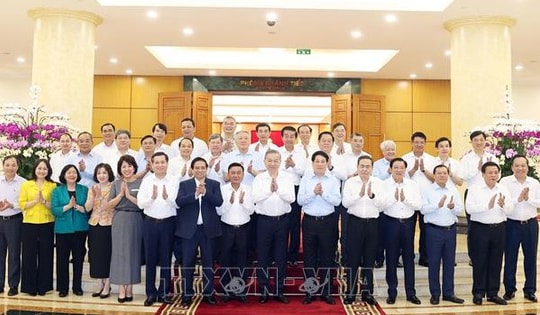 Tổng Bí thư chủ trì cuộc làm việc của Bộ Chính trị với Ban Thường vụ Đảng ủy các cơ quan Đảng Trung ương