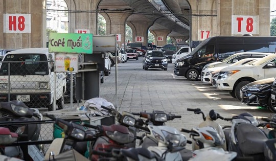 Sau vụ cháy 500 xe máy, hàng trăm phương tiện vẫn nằm dưới gầm cầu Vĩnh Tuy: Chính quyền nói gì?