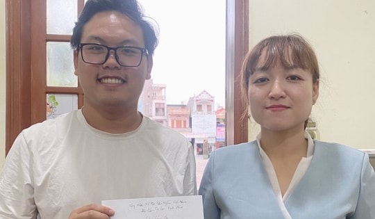 Bất ngờ nhận được tiền từ người lạ chuyển khoản, nữ giáo viên vội trình báo công an