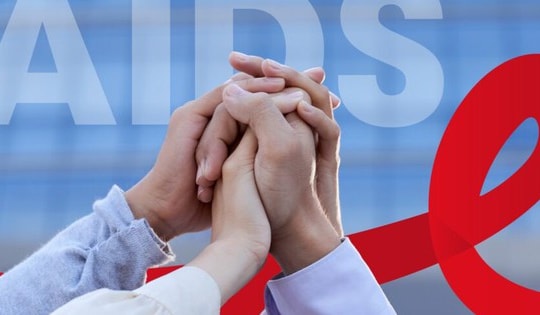 Cha mẹ - người quan trọng đồng hành với trẻ nhiễm HIV ở tuổi dậy thì