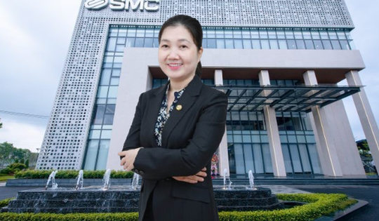 'Bão' miễn nhiệm tại SMC, đến lượt Phó Tổng giám đốc rời ghế