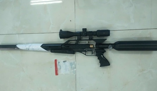 Mua súng qua mạng xã hội, nam thanh niên bị đề nghị truy tố về hành vi tàng trữ, sử dụng trái phép vũ khí quân dụng