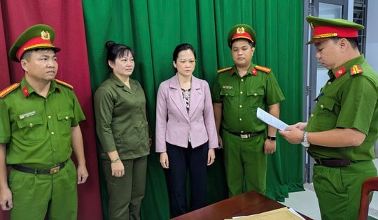 Chủ cơ sở nha khoa Tuyết Chinh bị tạm giữ hình sự vì hành hung khách hàng