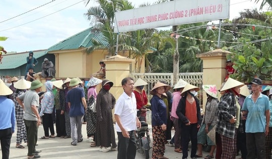 Sở GD&ĐT Nghệ An thông tin vụ phụ huynh cho học sinh nghỉ học để phản đối sáp nhập trường