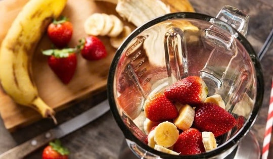 Sinh tố trái cây hay sinh tố rau xanh hỗ trợ giảm cân tốt hơn?