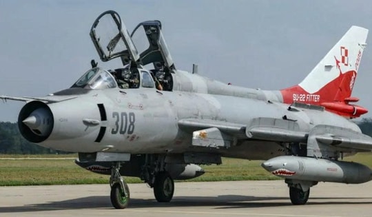 Ba Lan cho huyền thoại cường kích cánh cụp Su-22 Fitter 'về hưu'