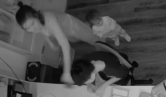 Xuất hiện 'lời kêu cứu' của bé trai sống cùng mẹ kế ở Hà Nội, công an vào cuộc