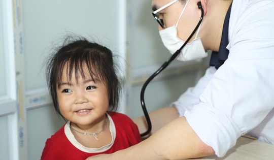 Người dân vui mừng khi từ 2026 được khám sức khỏe miễn phí, từ 2030 được miễn viện phí mức cơ bản