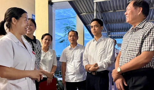 Thứ trưởng Đỗ Xuân Tuyên khảo sát việc triển khai công tác y tế theo mô hình chính quyền địa phương 2 cấp tại Điện Biên