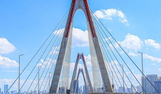 Người dân lưu ý: Cầu Nhật Tân cấm toàn bộ phương tiện từ 0h đến 4h trong tháng 9