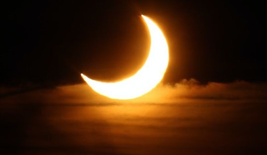 Lại sắp có nhật thực một phần, Việt Nam có quan sát được?