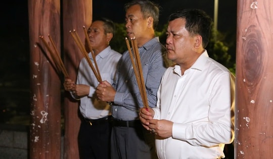 Xúc động lễ giỗ chung tưởng niệm các liệt sĩ tại Thành cổ Quảng Trị